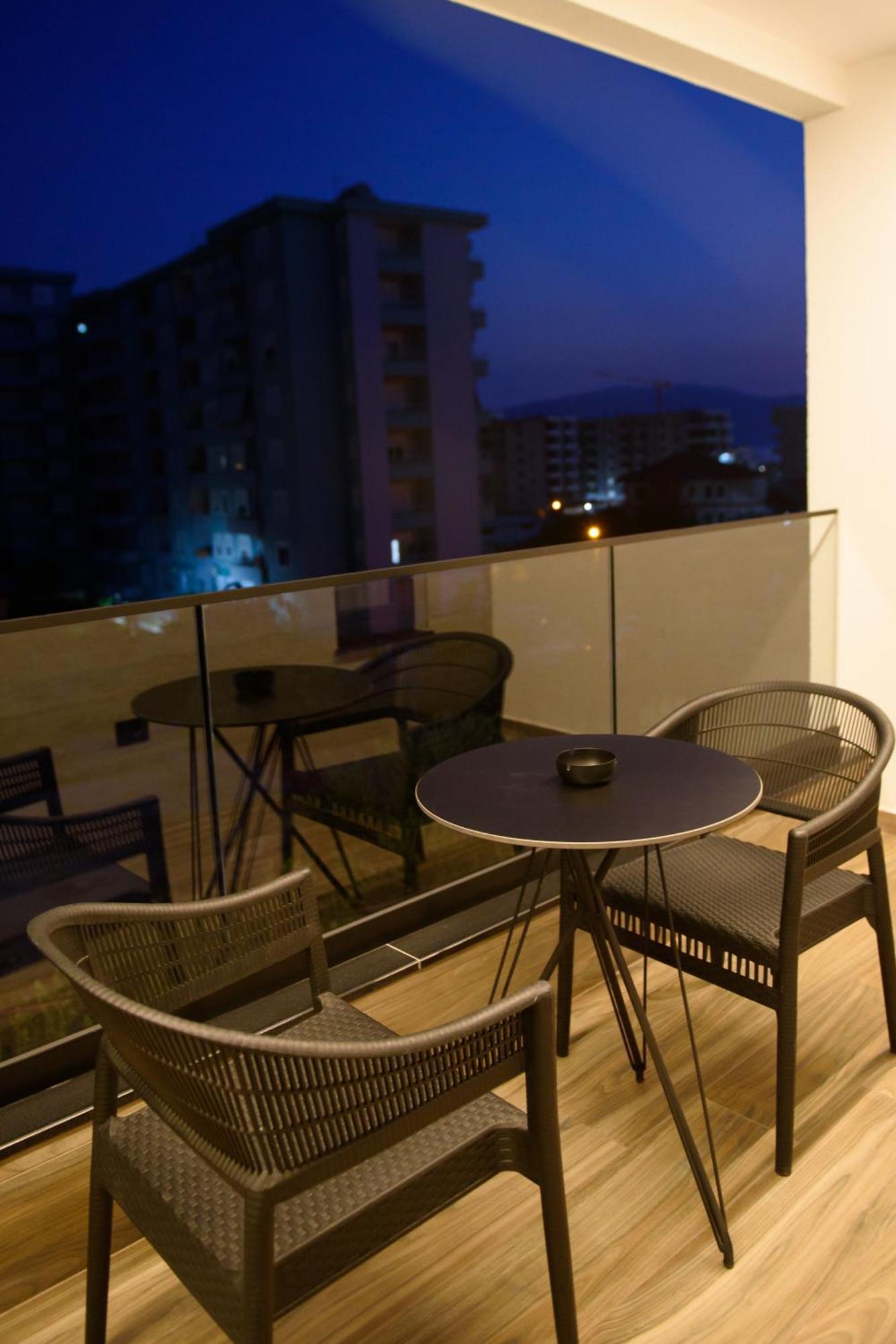 Calma Boutique Hotel Влёра Экстерьер фото