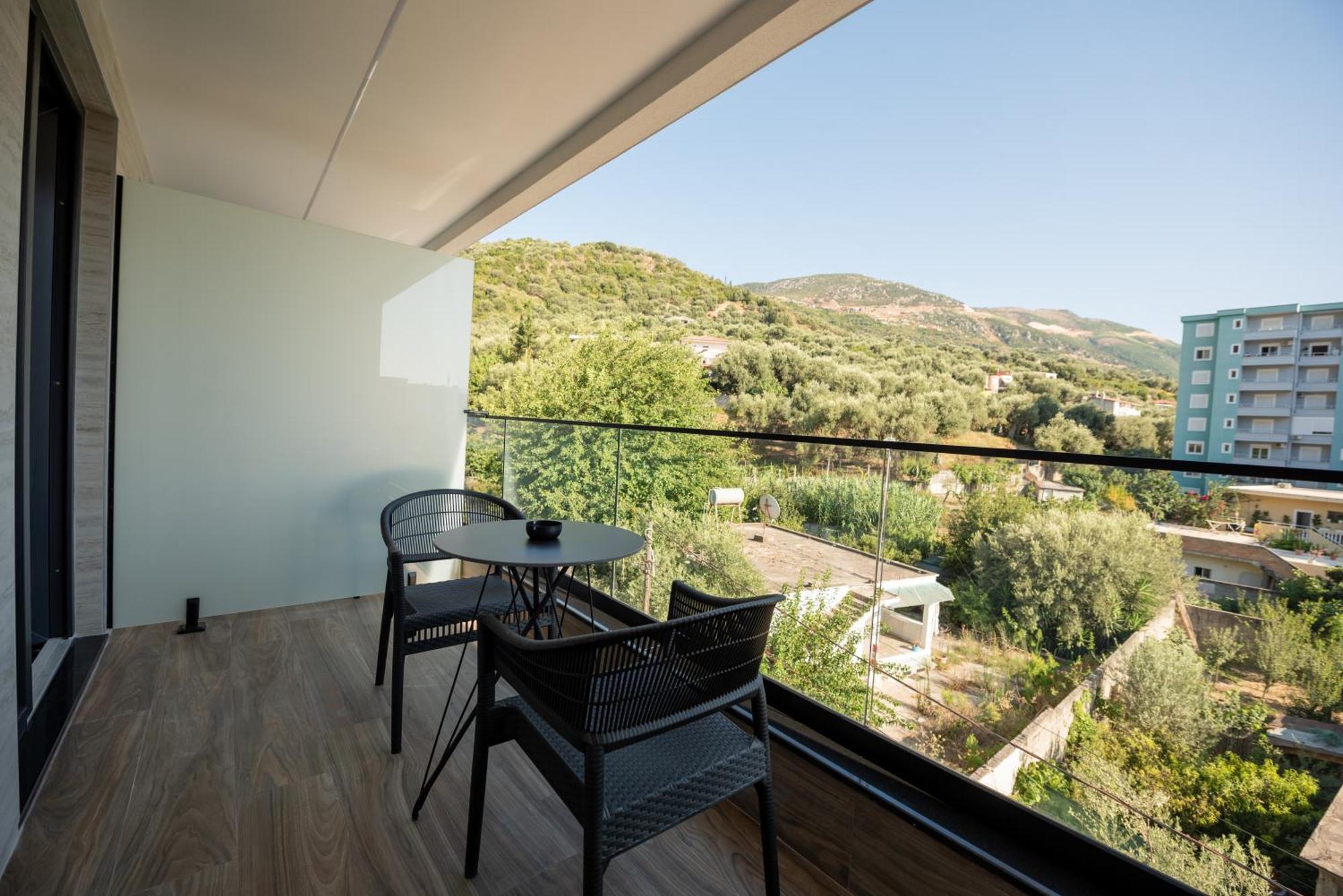 Calma Boutique Hotel Влёра Экстерьер фото