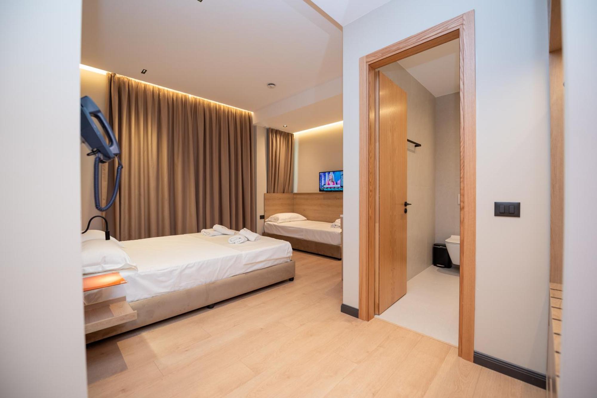 Calma Boutique Hotel Влёра Экстерьер фото